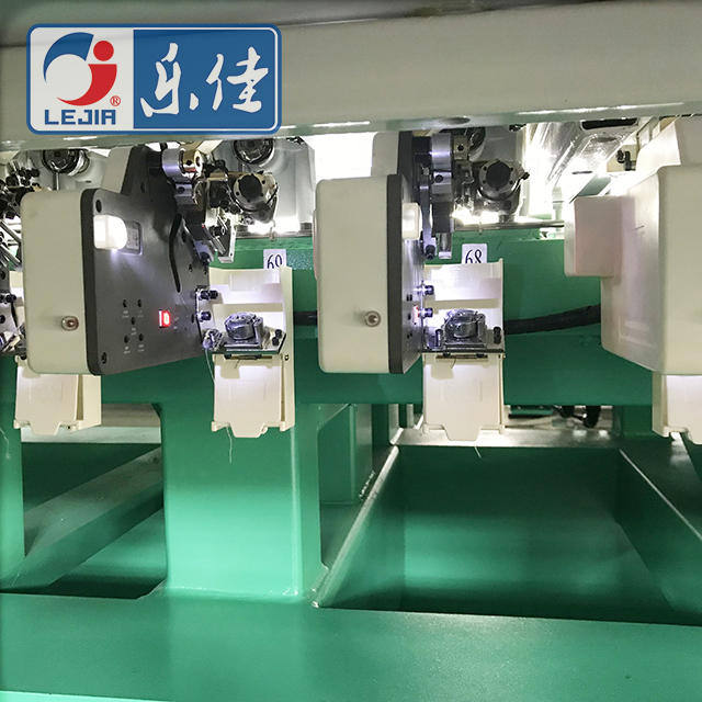 4 Colors 86 Heads Flat High Speed Embroidery Machine With Auto Bobbin Changing System, Best Chinese Embroidery Machine Supplier