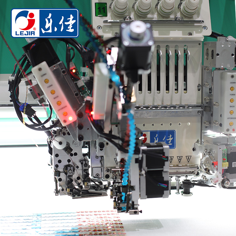 Lejia High Level 4 Sequins Computer Embroidery Machine with Dahao System